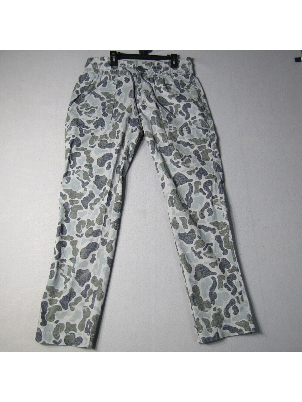 NWT Huk Crusier Pants Women's S KC Volcanic Ash Camo